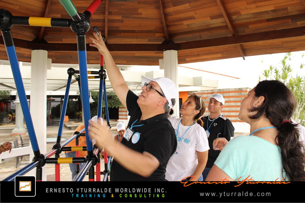 Team Building Panamá Talleres de Cuerdas Bajas | Team Building Empresarial para el desarrollo de equipos de trabajo